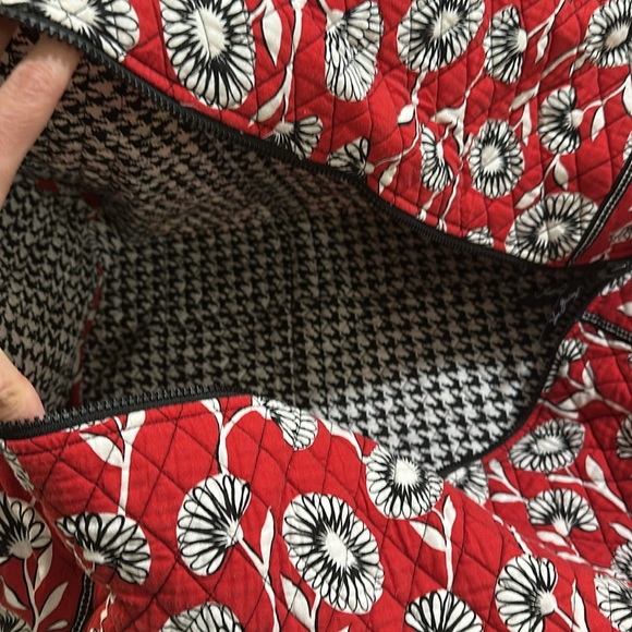 Vera Bradley Deco Daisy XL Duffel - Picture 2 of 3